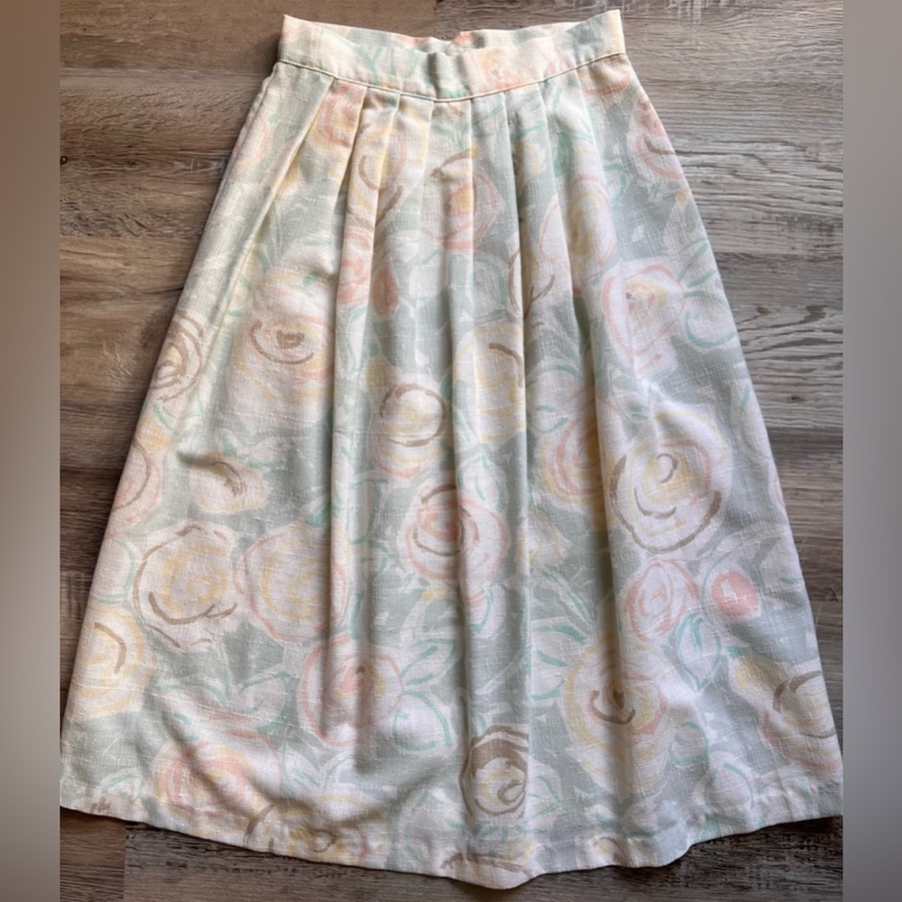 Women’s vintage long skirt -6 - Picture 2 of 3